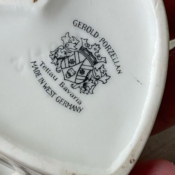 Vintage Gerold Porzellan Heart shaped trinket box Tettau, Bavaria, West Germany - Picture 3 of 6